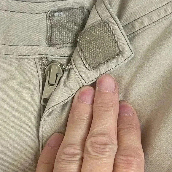 Marmot Beth Rodden Women's Sz 8 Capri Pants Hiking Khaki Polyester Nylon Outdoor - Picture 5 of 8